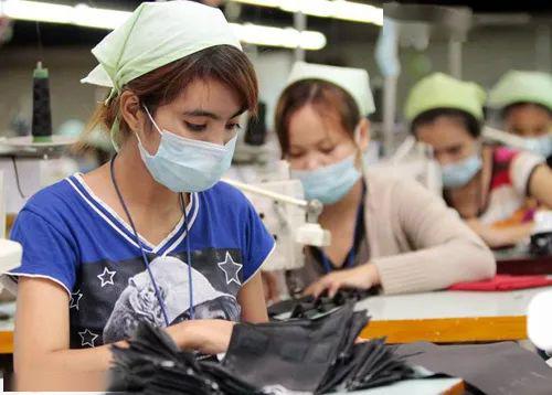 東南亞服裝業(yè)危機(jī)四伏 訂單被迫取消，產(chǎn)業(yè)鏈深度承壓